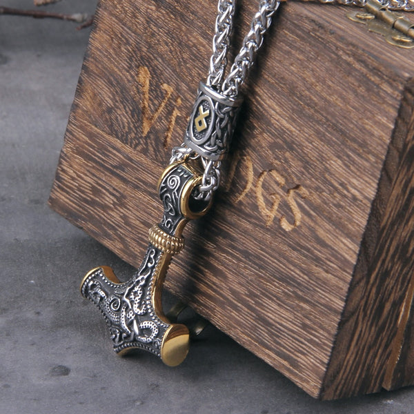 Collar con amuleto rúnico escandinavo Mjolnir, martillo de Thor y vikingos nórdicos