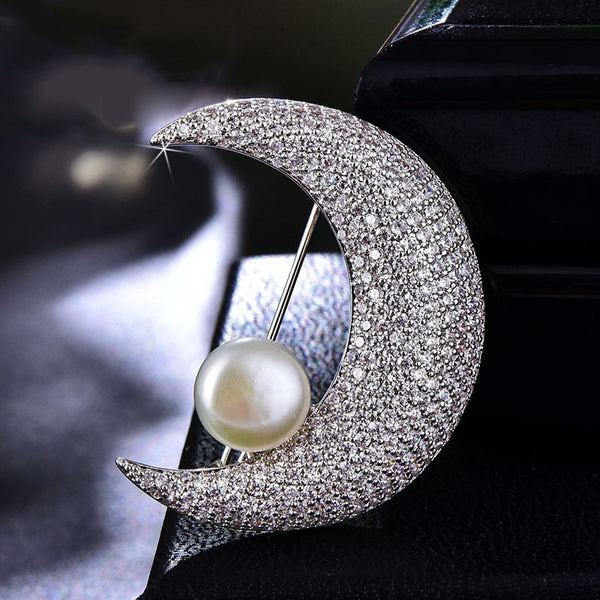 Fashion Moon brooch Full of Crystal Luxury Wedding Party Annual Accessory