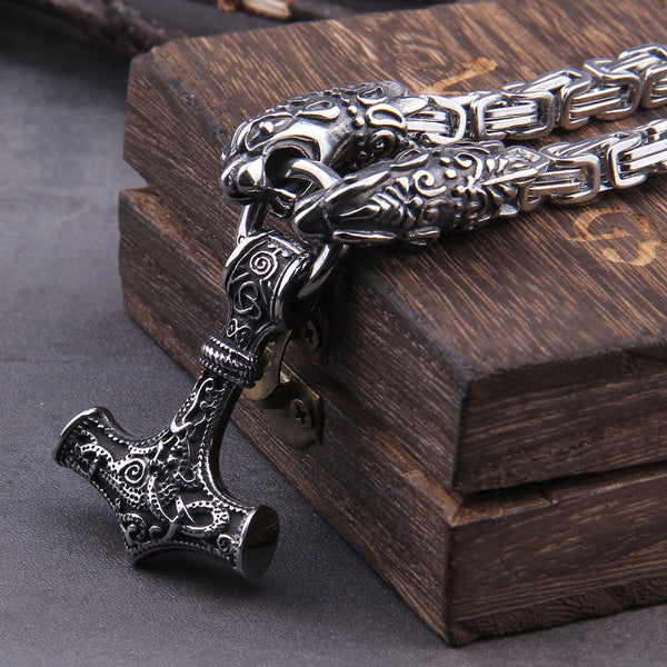 Collar de acero inoxidable con cabeza de lobo y cadena cuadrada
