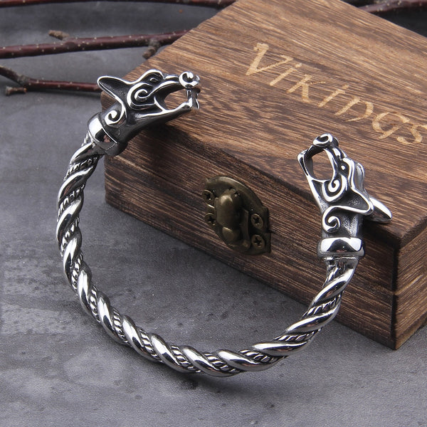 Pulsera de acero inoxidable con diseño de lobo nórdico vikingo, ajustable, para hombre.