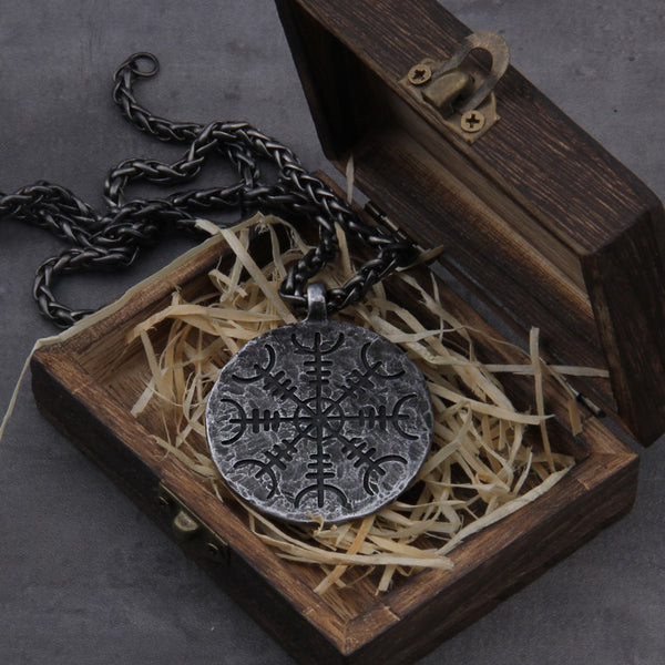 Collar con colgante de runa vikinga de color hierro "Yelmo del Pavor" y "Vegvisir vikingo"