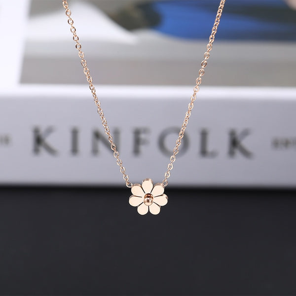 Joyería de moda para estudiantes, con margaritas, flores, dijes, gargantillas, collares y colgantes.