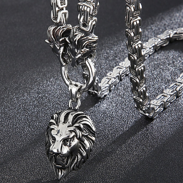 Collar con colgante de cabeza de león para hombre
