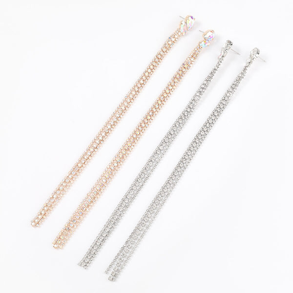 Pendientes largos con borlas y diamantes de imitación, modernos y sencillos, con cadena de garra de metal.