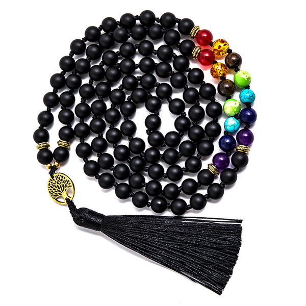 Collar Mala 108 anudado con cuentas de ónix negro mate de 8 mm y 7 chakras
