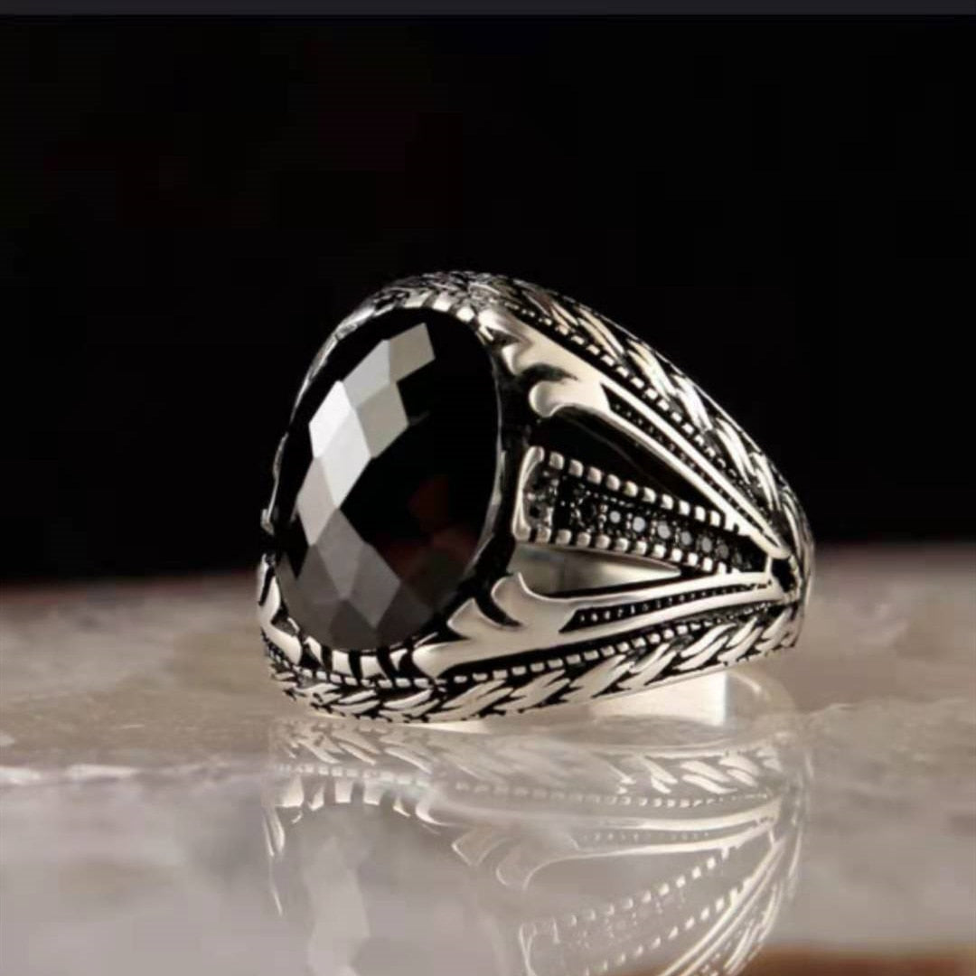 Craved Pattern Black Egg-shaped Crystal Silver Color Ring