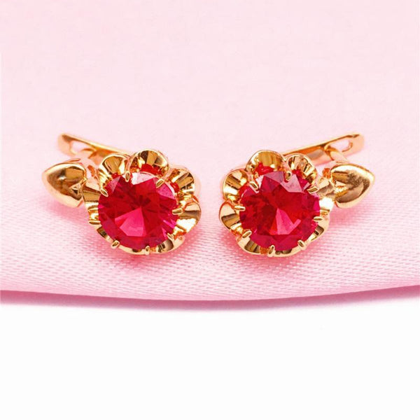 Pendientes de rubí con incrustaciones de flor de oro rosa de 14 quilates y baño de oro púrpura 585 para mujer