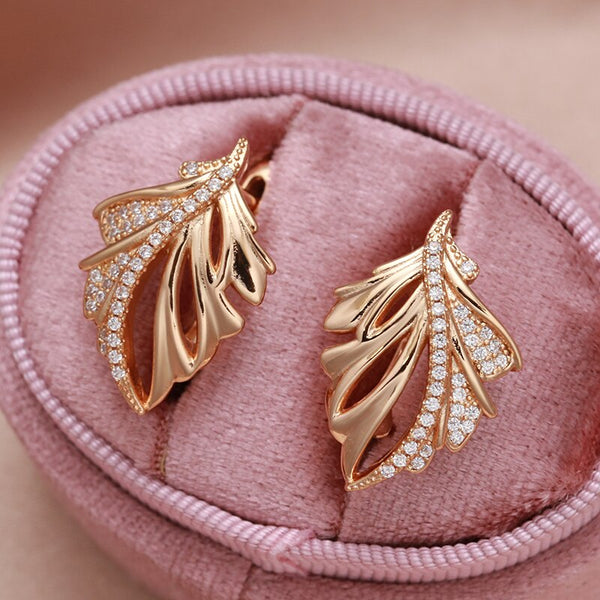 Nuevos y elegantes pendientes de hojas tropicales