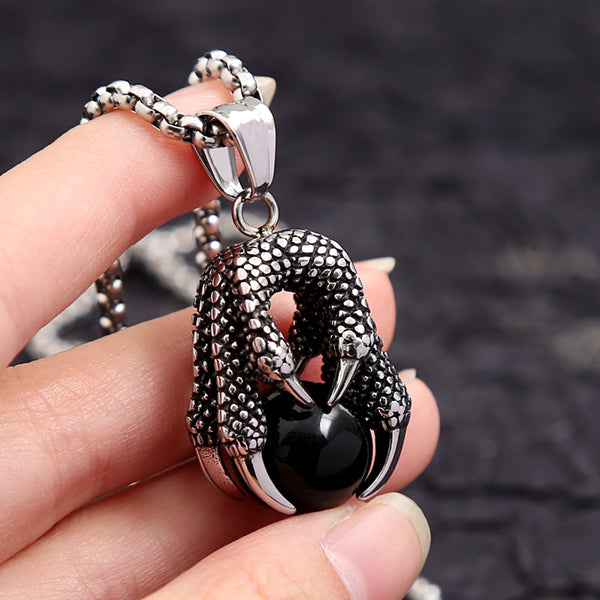 Collar con colgante de garra de dragón estilo punk para hombre y mujer.