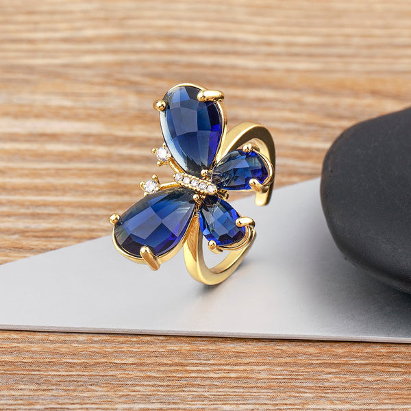 Nuevos anillos de mariposa de la suerte de moda con circonita cúbica brillante y diseño geométrico.