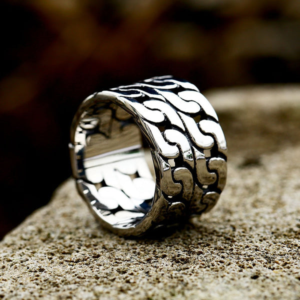 Anillo clásico de cadena de eslabones cubanos de acero inoxidable para mujeres y hombres.