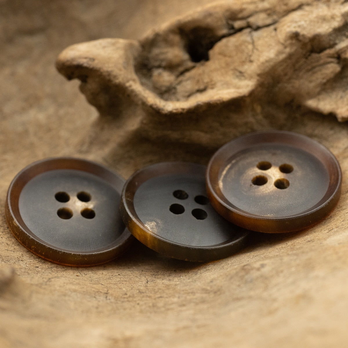 Casual Brown Horn Buttons for Jacket Blazer Suit Sweater Sharp Edge Natural Buttons