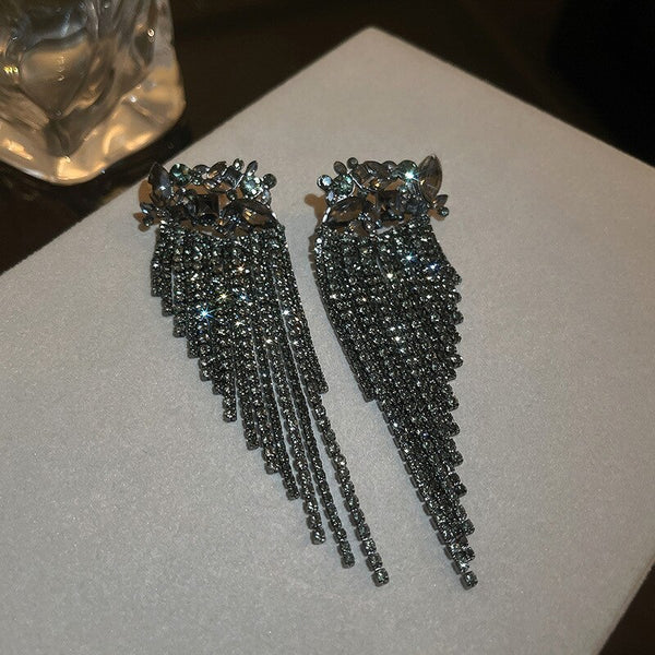 Pendientes largos geométricos con borlas para mujer, con flores negras y cristales.