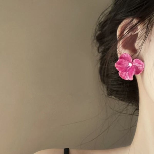 Pendientes llamativos de pétalos de rosa para mujer
