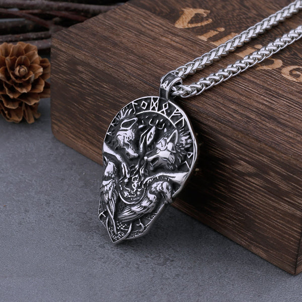 Collar vintage de cuervo y lobo de Odín