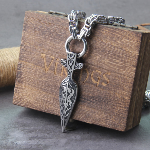 Collar con colgante de lanza y espada vikinga Never Fade