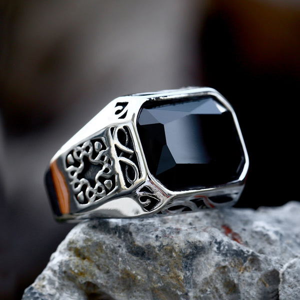 Anillo de acero inoxidable vintage con piedra negra rectangular para hombre, nuevo diseño.