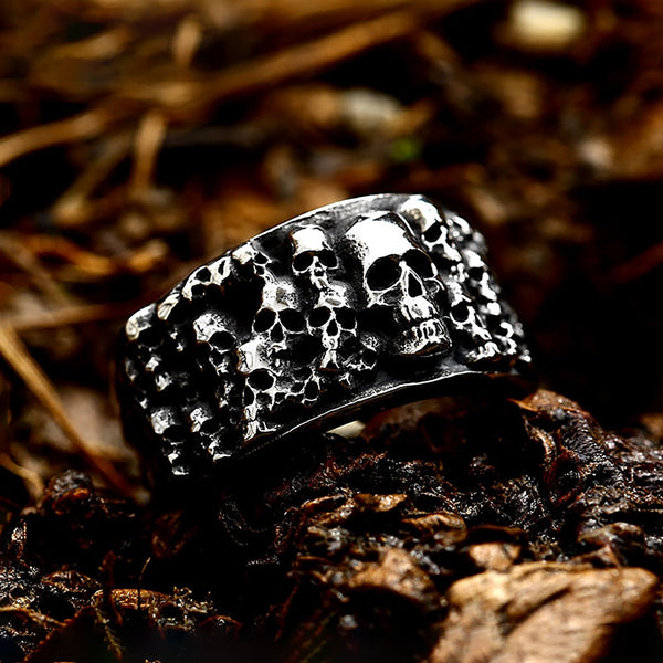 Anillo de calavera negra vintage punk de nuevo diseño para hombre