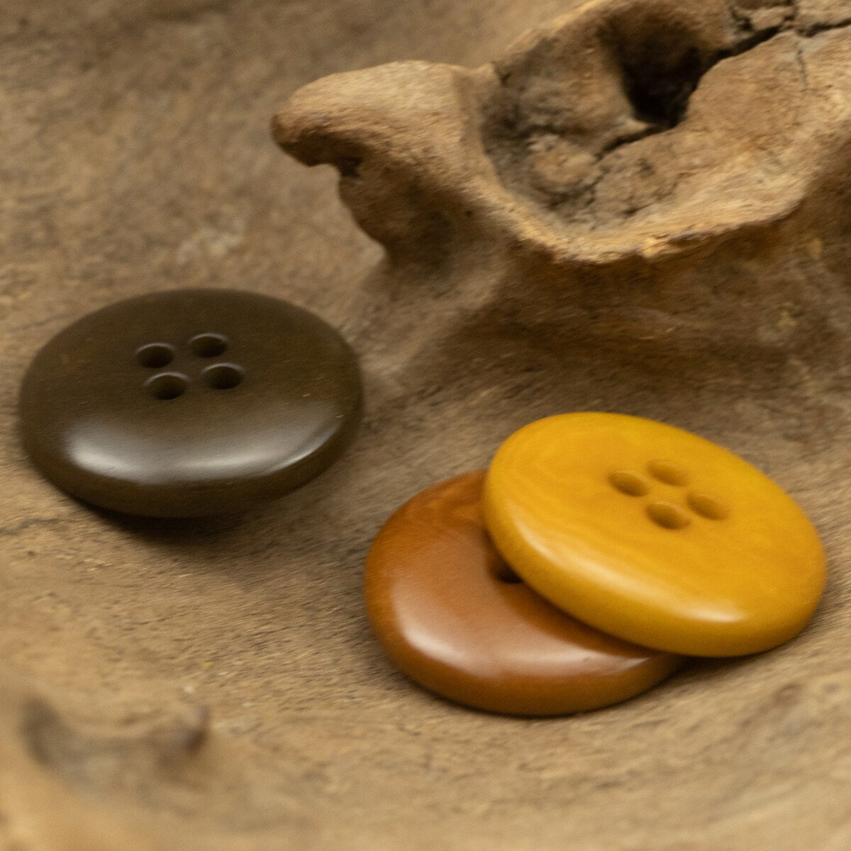 Batch Size Colorful Corozo Buttons
