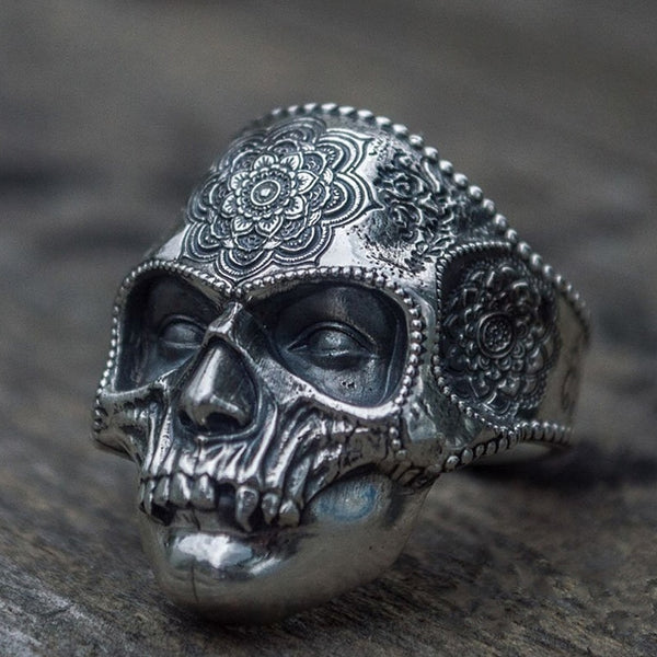 Anillo de motociclista de acero inoxidable 316L con diseño de calavera y flor de mandala vintage para hombre.