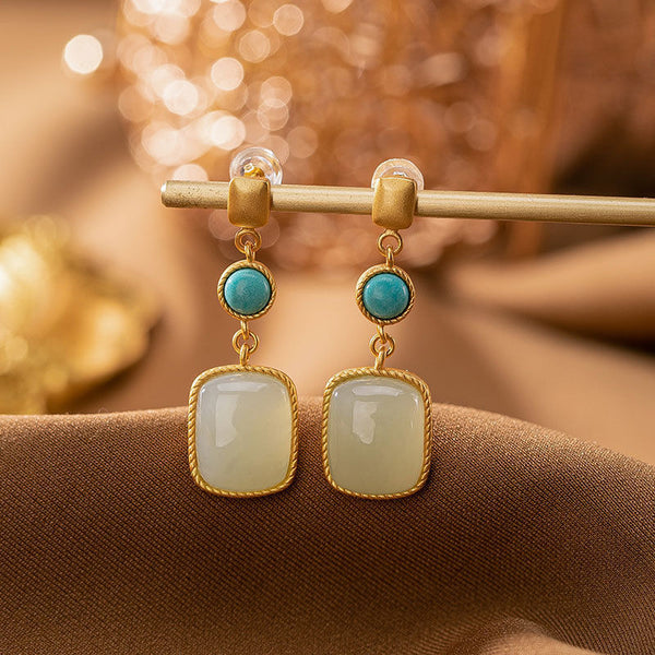 Pendientes únicos y creativos de jade hetiano natural cuadrado con incrustaciones de oro antiguo
