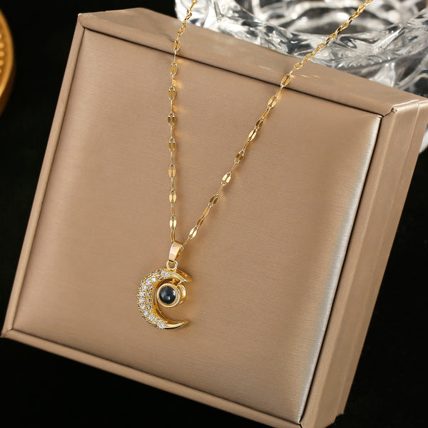 Collar con colgante de luna de circonita y cadena de clavícula de acero inoxidable