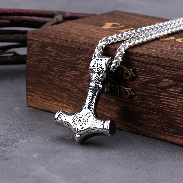Colgante vikingo de acero inoxidable pulido con el martillo de Thor para hombre