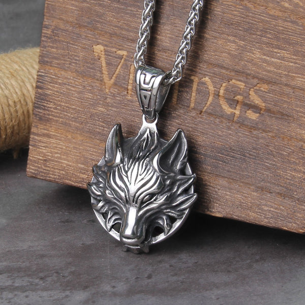 Collar con colgante vikingo nórdico de acero inoxidable con cabeza de lobo de Never Fade para hombre