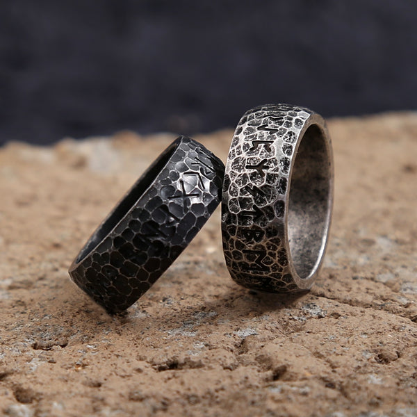 Nuevos anillos de runas vikingas nórdicas vintage de acero inoxidable para hombres y mujeres.