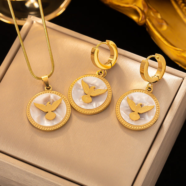 Collar y aretes con colgante de paloma de la paz chapados en oro de 18 quilates para mujer.