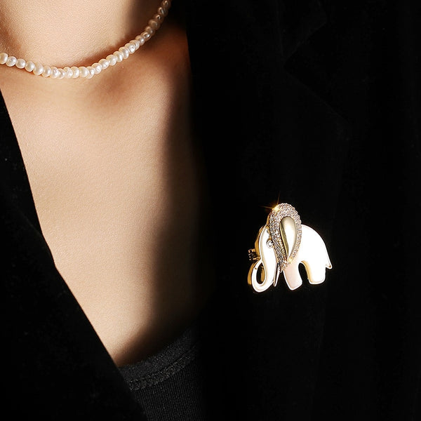 Cute Small Elephant Brooch Women And Men Unisex Pin Animal Jewelry