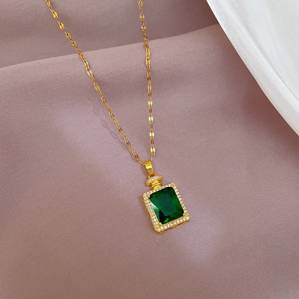 Collar vintage con colgante de gema verde esmeralda para mujer
