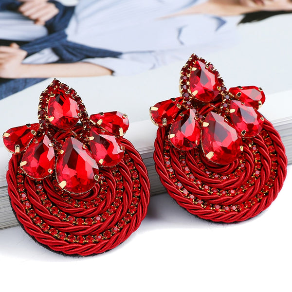 Pendientes colgantes grandes de cristal colorido de estilo étnico bohemio hechos a mano de ratán para mujer