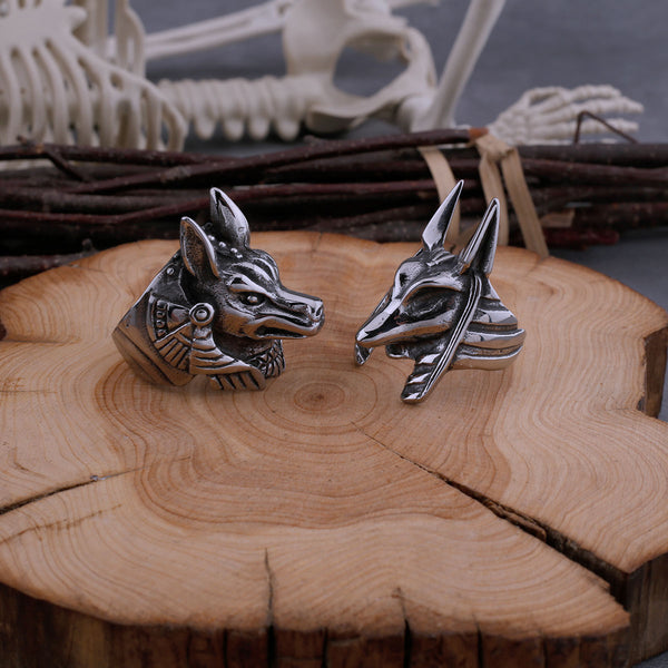Anillo vintage de acero inoxidable con el dios egipcio Anubis para hombre
