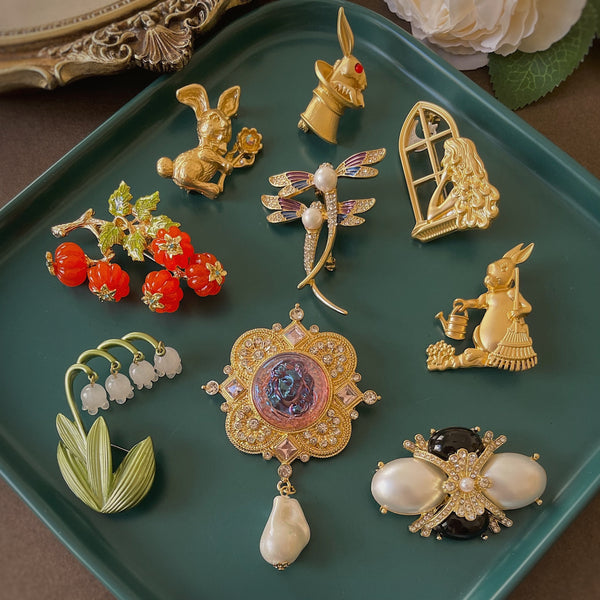 Fashion Baroque Metal Enamel Brooches For Women