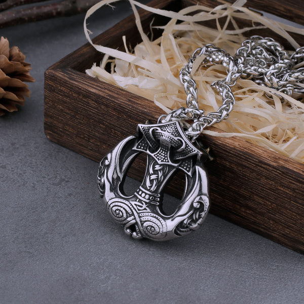 Collar vintage vikingo con martillo de Thor, cuervo de Odín y nudo celta