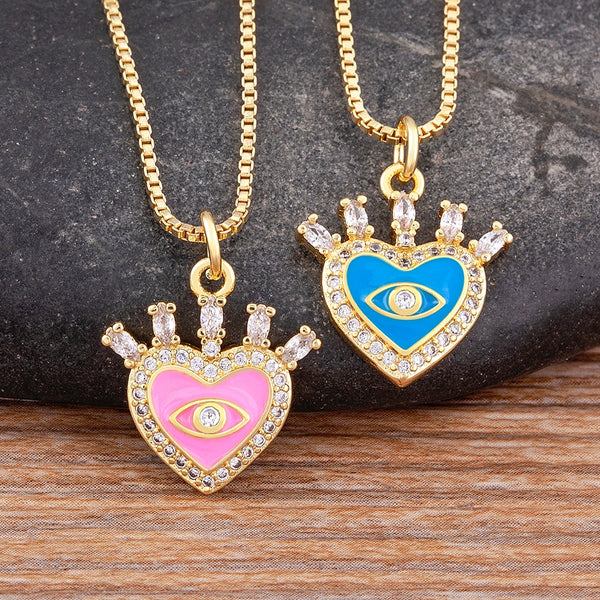 Collar de lujo ligero con esmalte arcoíris y forma de corazón de pavo con cristal de ojo malvado y circonita fina
