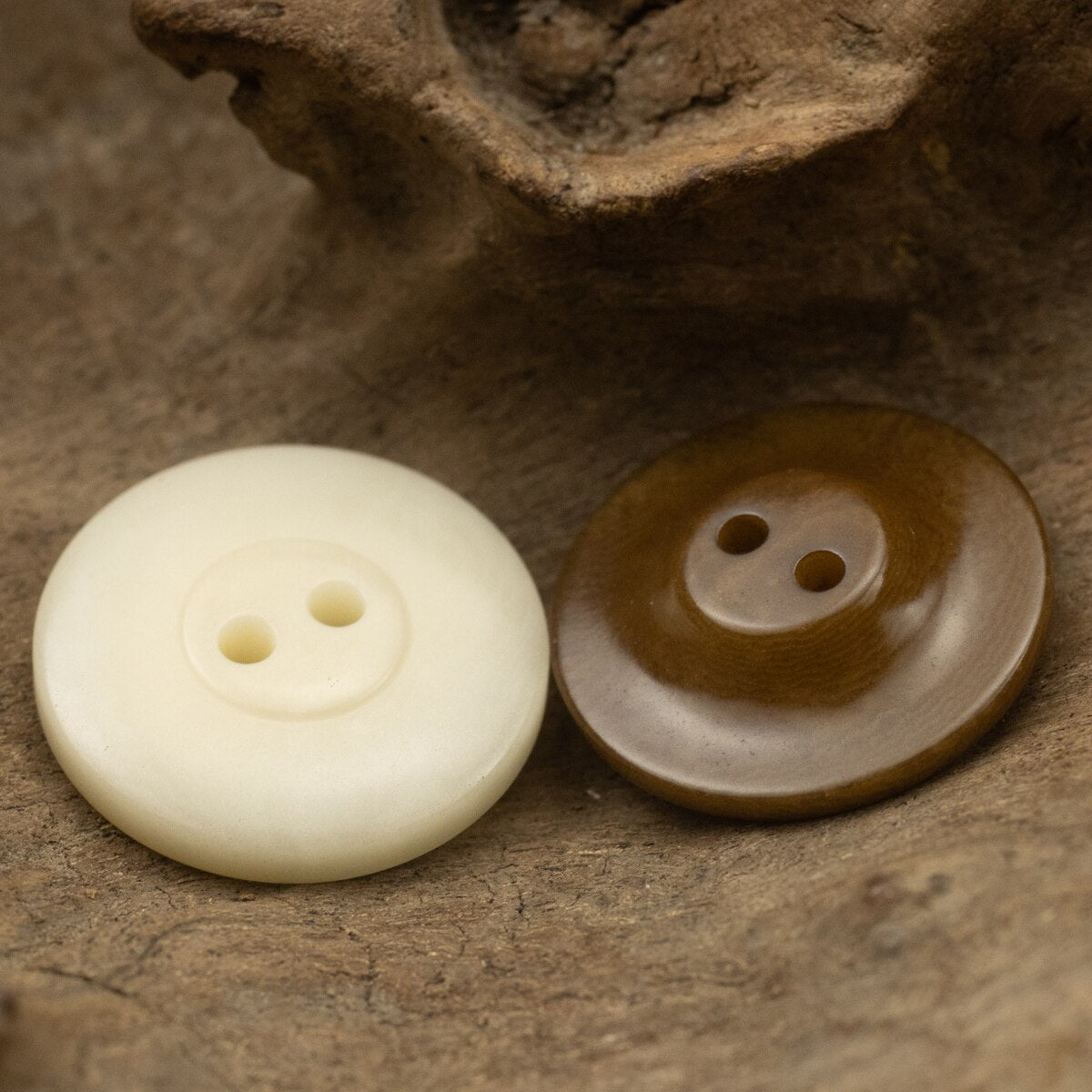 5pcs Two Hole Buttons for Clothing Japanese Style Laser Engraving White and Brown Button