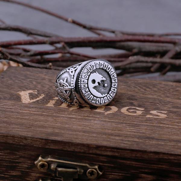 Anillo vikingo de acero inoxidable con runas de Odín, Geri y Freki, para hombre.