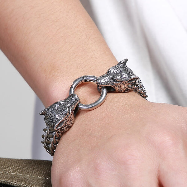 Pulsera gótica de acero inoxidable con cabeza de lobo para hombre.