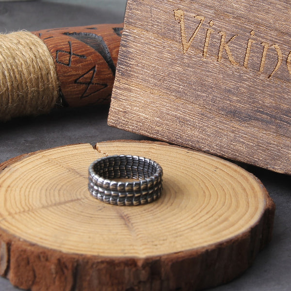 Anillo vikingo de acero inoxidable con forma de serpiente Ouroboros para hombre