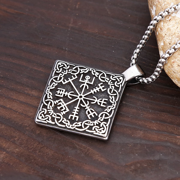 Collar con colgante de brújula vikinga vintage de acero inoxidable para hombre.