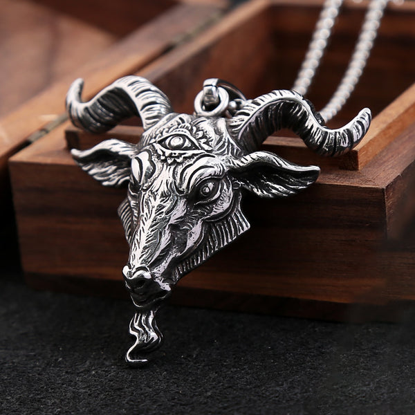 Collares vintage con colgante de cabeza de cabra de Lucifer y Satanás para hombre