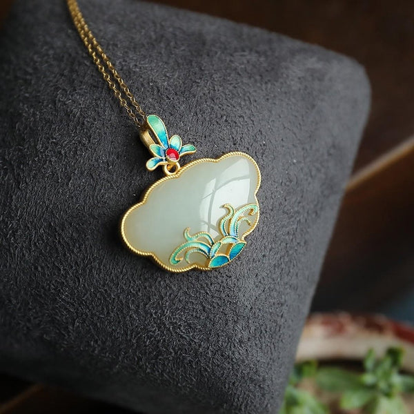 Collar con colgante artesanal de porcelana con esmalte epoxi de diseño original de planta