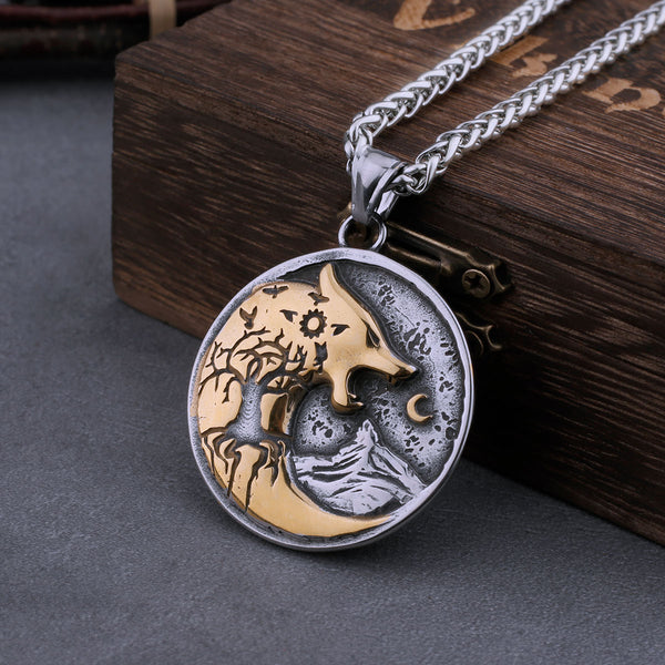 Collar con cabeza de lobo vikingo y cuervo del árbol de la vida que nunca se decolora