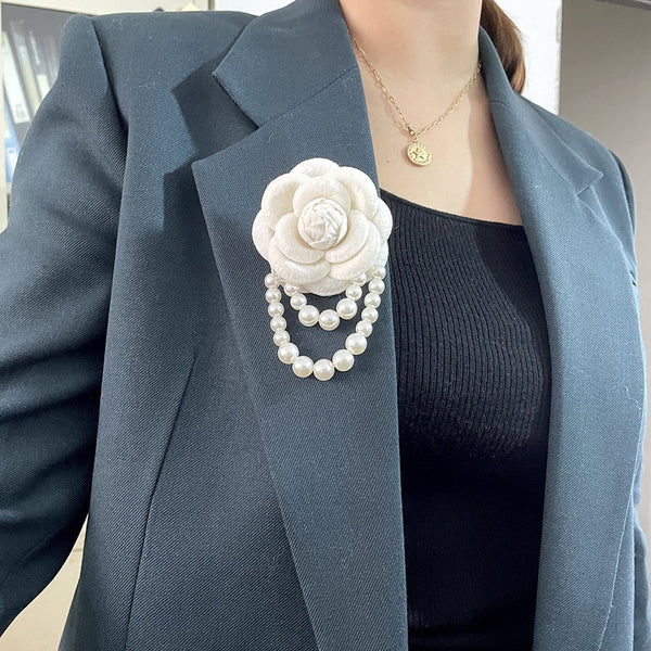 Fashion Women Elegant Korean Style Camellia Pearl Brooches