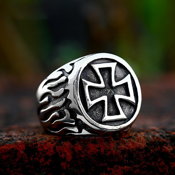 Anillo vintage con cruz de llama negra para hombre y niño, de acero inoxidable, estilo punk, motero, amuleto de la suerte.