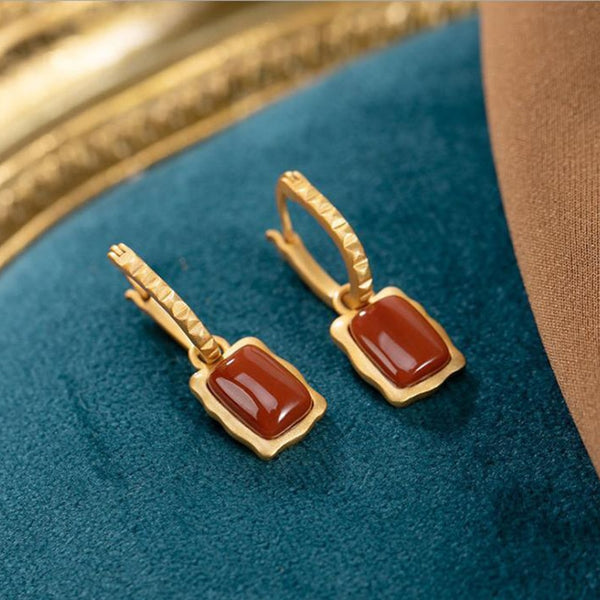 Pendientes geométricos rectangulares con incrustaciones de turmalina roja del sur, artesanía antigua en oro.
