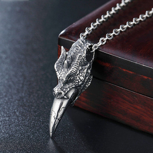 Collar vintage con colgante de diente de dragón vikingo para hombre
