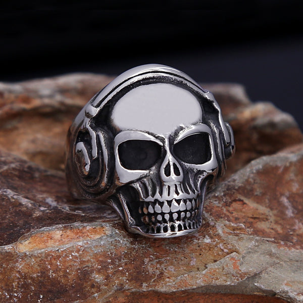 Auriculares de música retro con personalidad y anillo de calavera punk para hombre